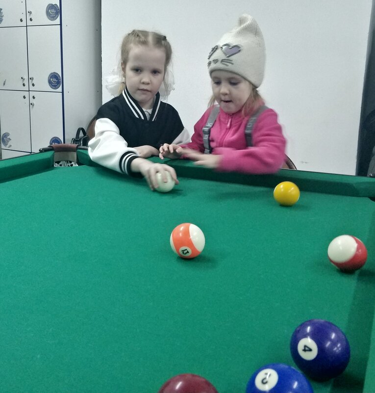 Детские игры - Андрей Хлопонин Детские игры - Андрей Хлопонин