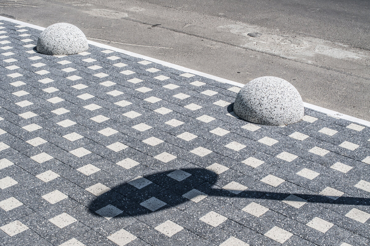 Фрагментъ тротуара - Коля Лукашов