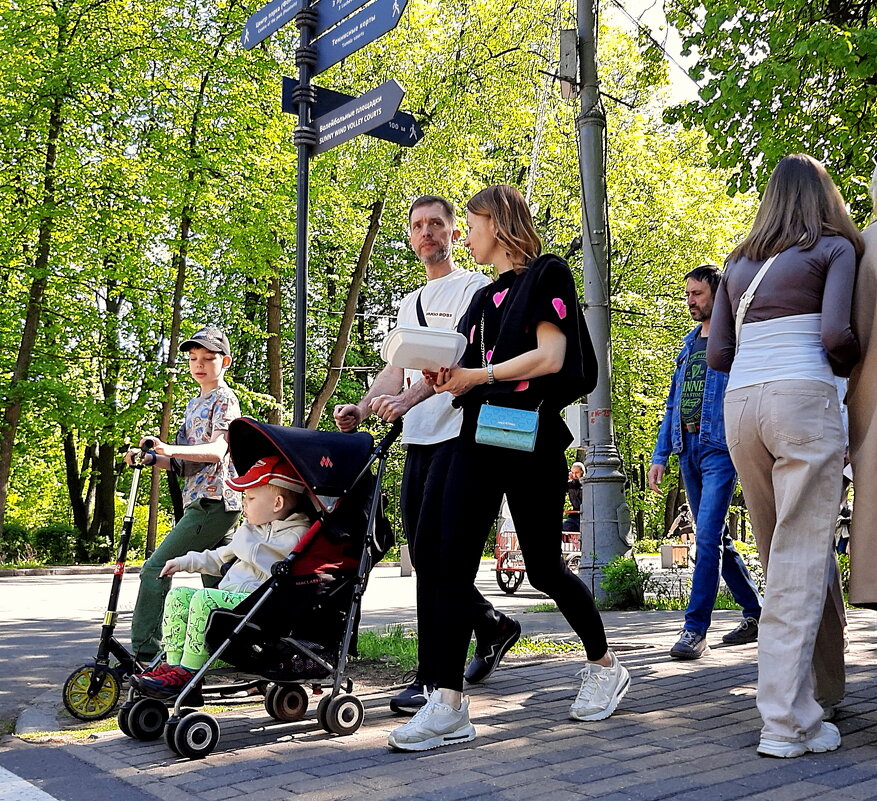 *** - Владимир Захаров