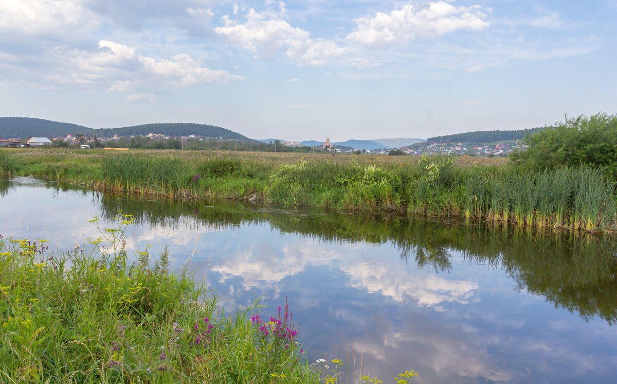 Летнее утро на реке Миасс. - Алексей Трухин Летнее утро на реке Миасс. - Алексей Трухин