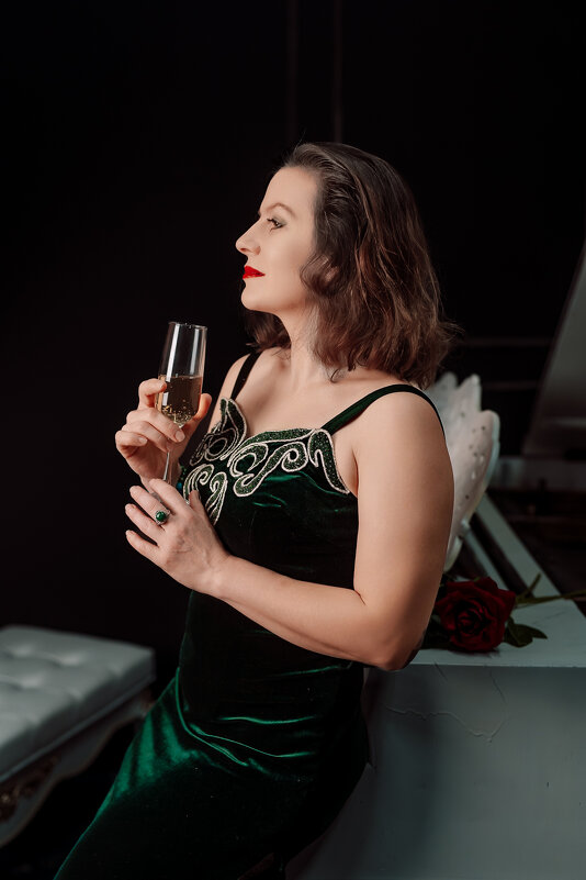 По бокальчику - Светлана Успенская 