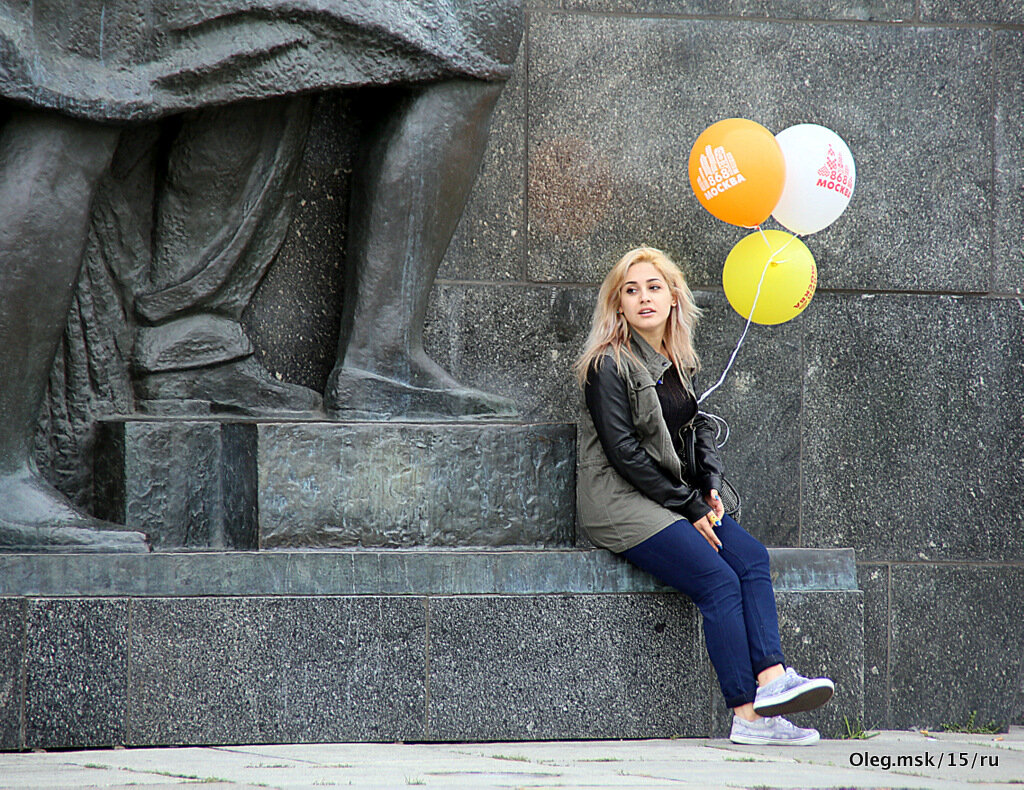 сегодня праздник у девчат - Олег Лукьянов сегодня праздник у девчат - Олег Лукьянов