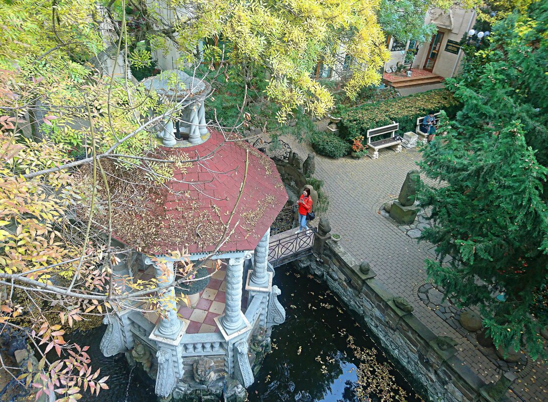 Старый парк в селе Кабардинка. - Виктор Мухин