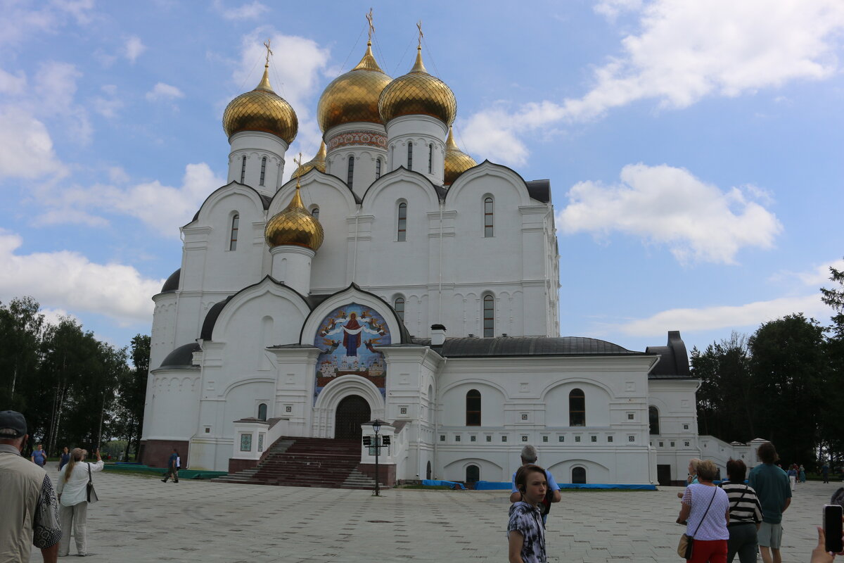 Успенский кафедральный собор - Ольга Успенский кафедральный собор - Ольга
