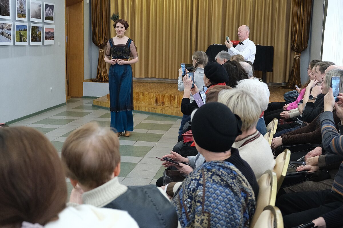 Руководитель Группы исторической реконструкции "Анфилада" Анна Дешпт - Евгений Руководитель Группы исторической реконструкции "Анфилада" Анна Дешпт - Евгений