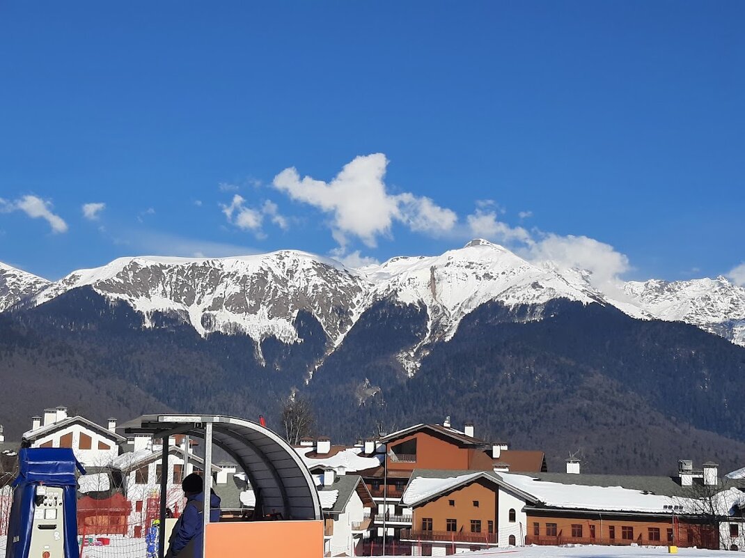 РОЗА ХУТОР - Tata Wolf