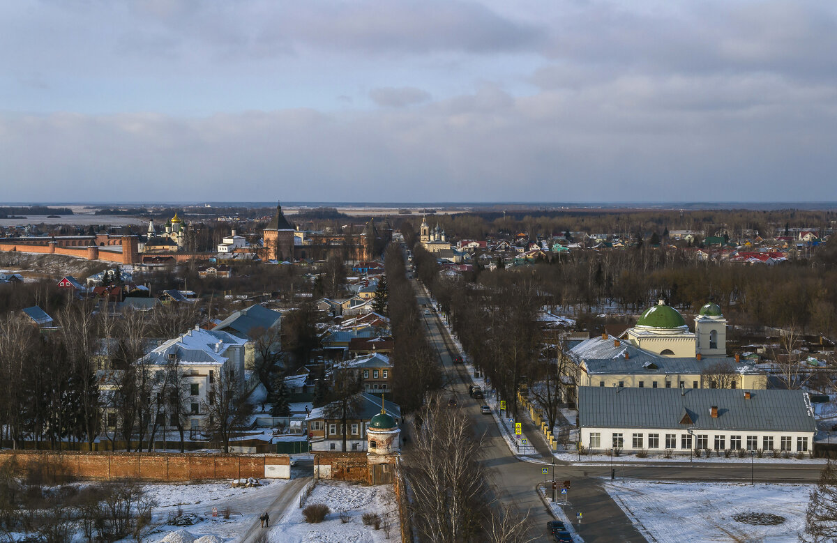 Центральная улица Суздаля,вид с Преподобенской колокольни - Сергей Цветков Центральная улица Суздаля,вид с Преподобенской колокольни - Сергей Цветков