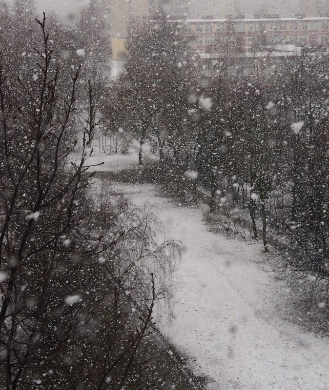 Март... - Юрий Куликов