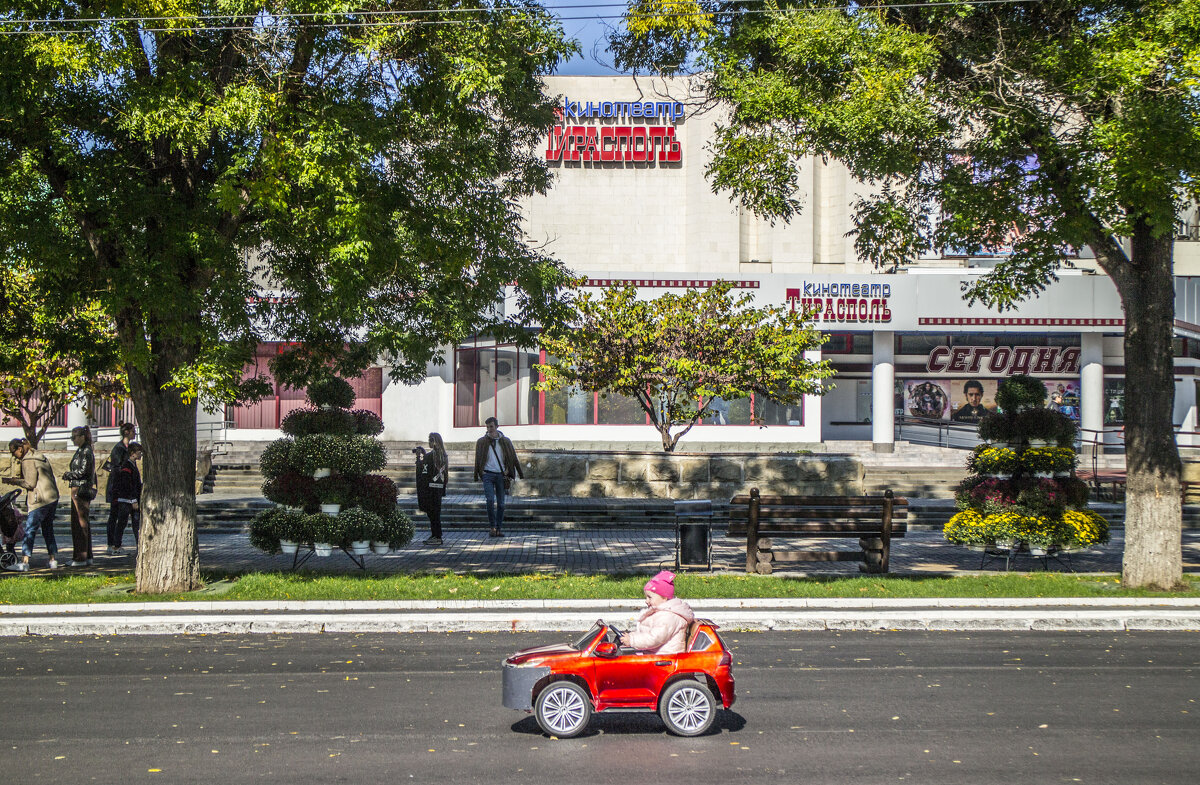 Ребёнок & гламурный кабриолетъ - Коля Лукашов