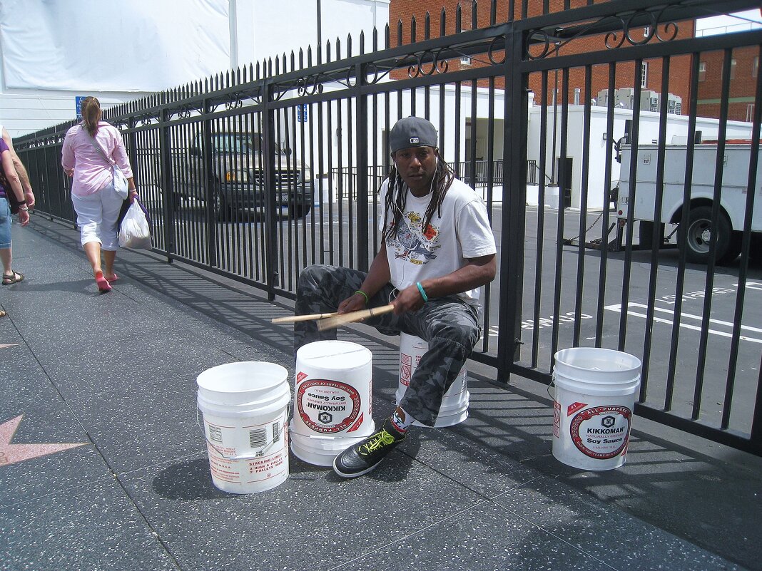 Барабанщик! - unix (Илья Утропов) Барабанщик! - unix (Илья Утропов)