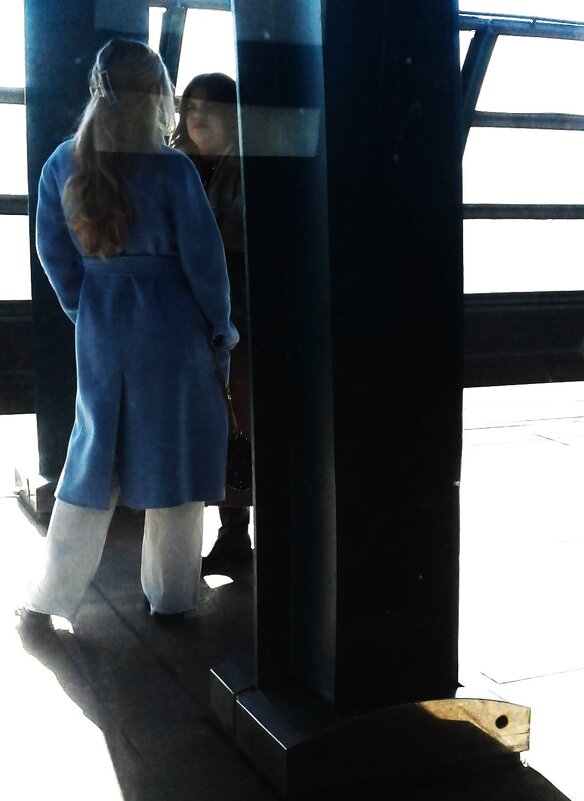 Разговор в ожидании поезда. - Василий Палий