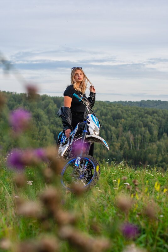 *** - Николай Чекалин