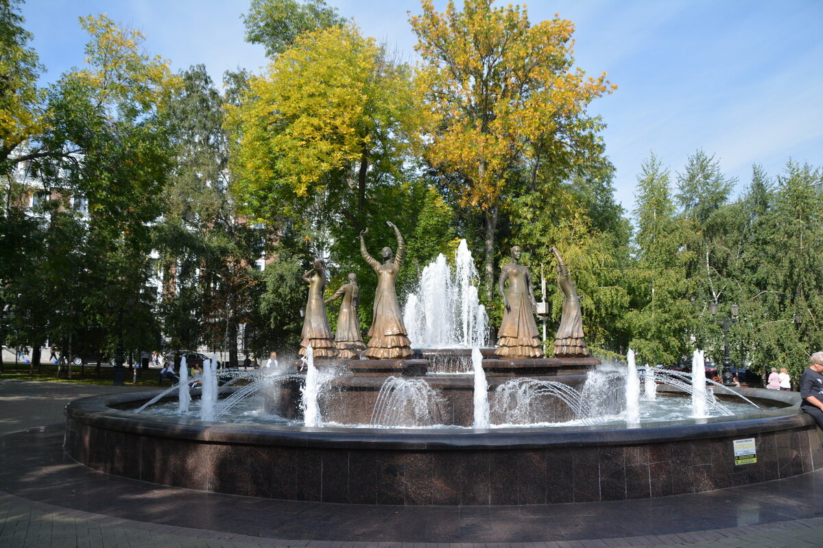 Уфа. Фонтан Семь девушек - Николай 