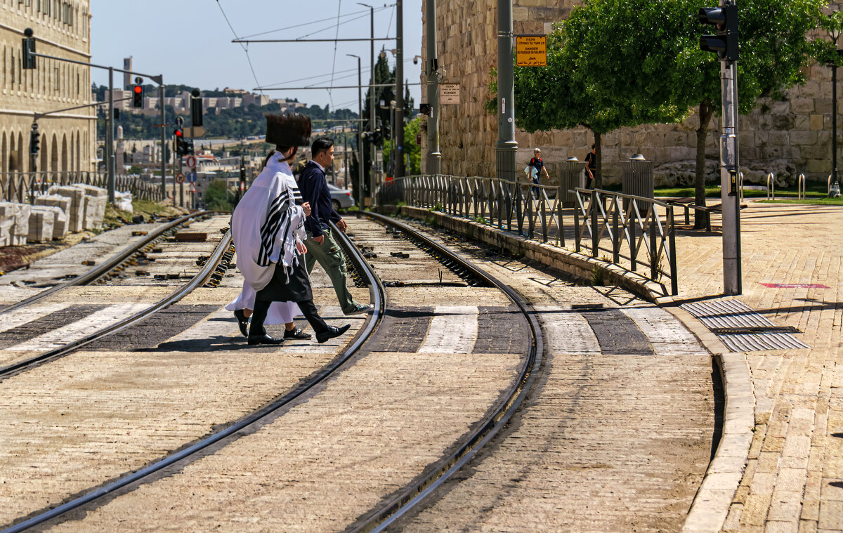 В синагогу - Eugene *