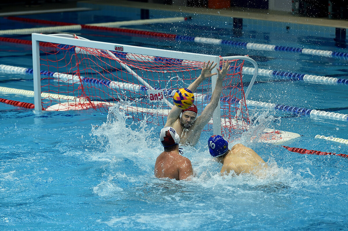 Опасный момент у ворот - Александр Гриднев