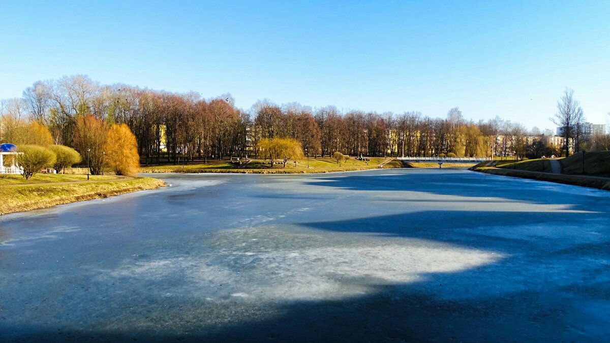 Весенний город - Милешкин Владимир Алексеевич Весенний город - Милешкин Владимир Алексеевич