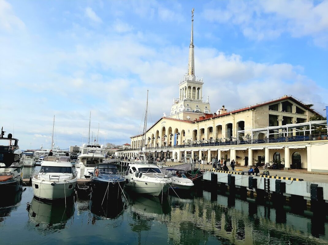 МОРПОРТ СОЧИ - Tata Wolf