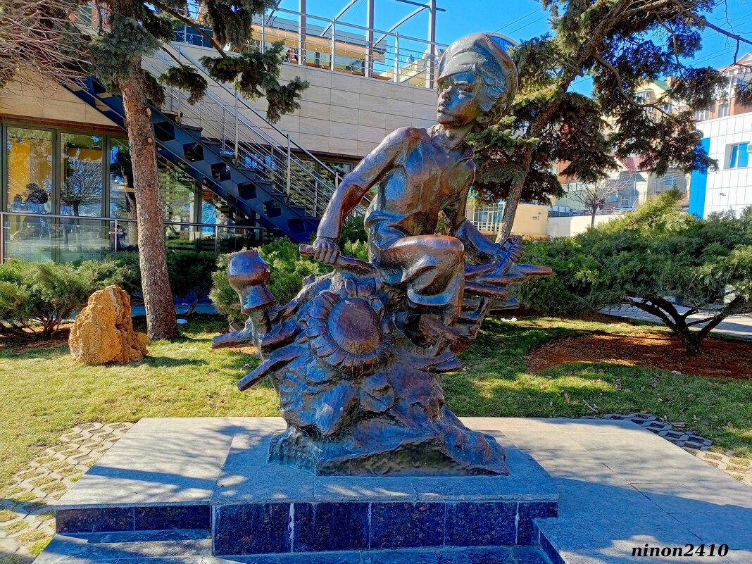 Ростов-на-Дону... на набережной... - Нина Бутко Ростов-на-Дону... на набережной... - Нина Бутко