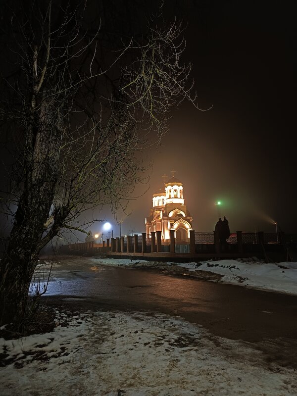 Церковь Царственных Страстотерпцев - Артем 