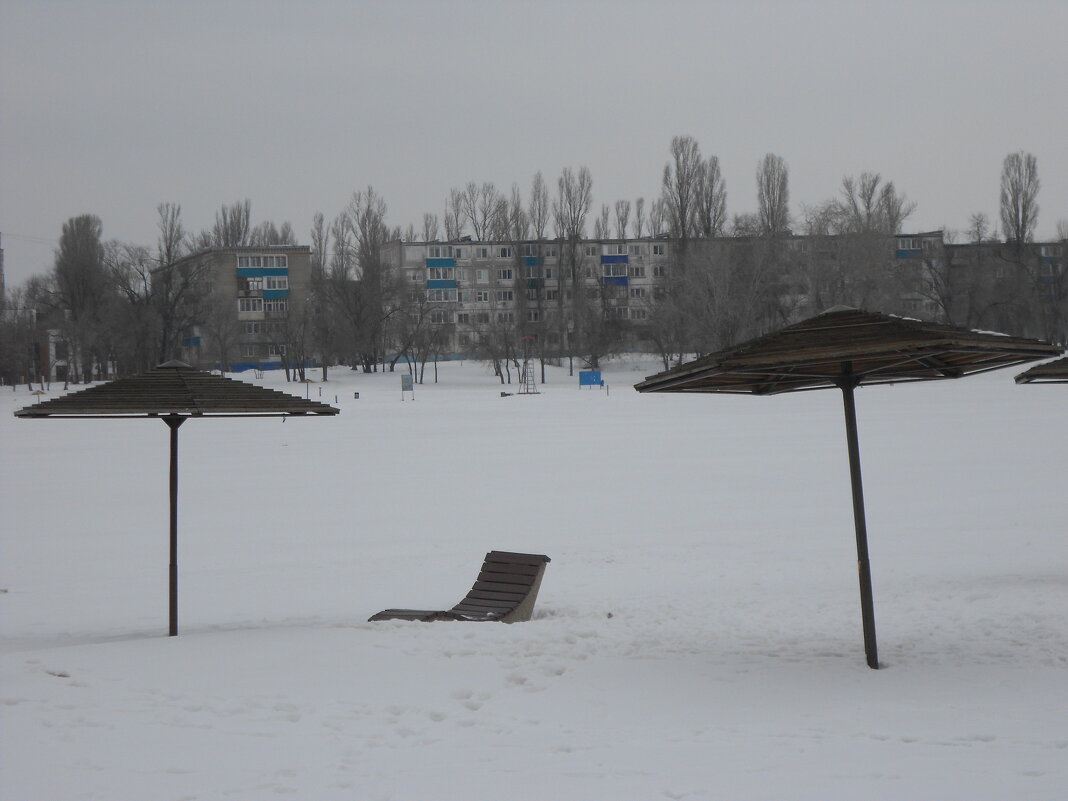 первая дни марта городской пляж - Елена Шаламова
