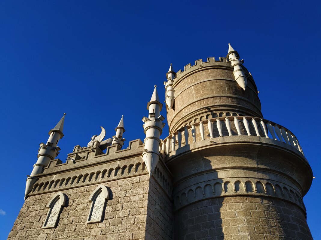 Моё почти Ласточкино гнездо - Андрей Лукьянов Моё почти Ласточкино гнездо - Андрей Лукьянов