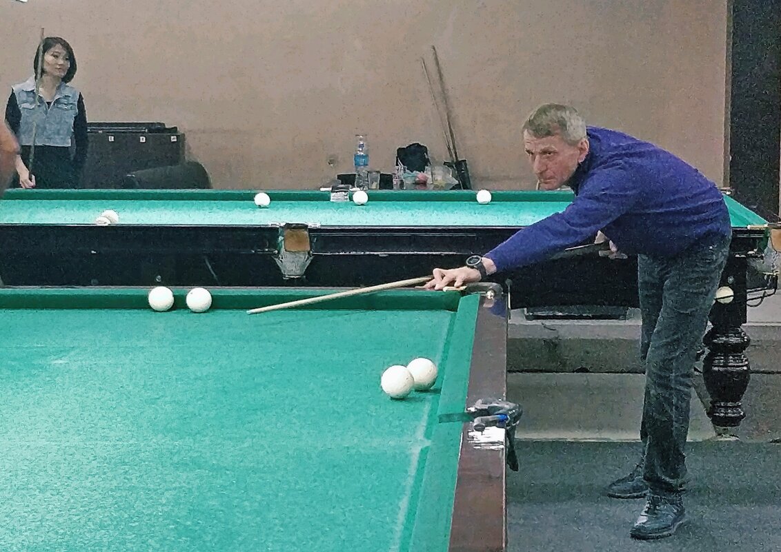 Игрок - Андрей Хлопонин