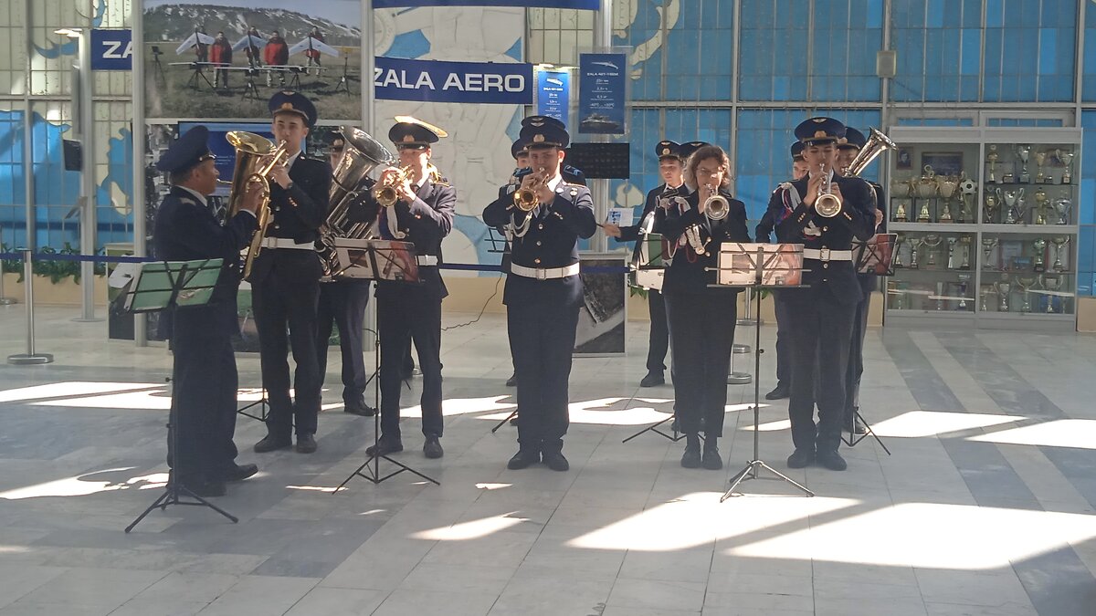 Оркестр наш духовой - Дмитрий Никитин Оркестр наш духовой - Дмитрий Никитин