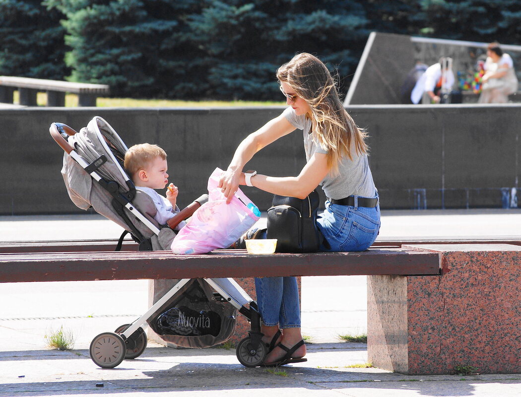 С мамой - Виктор Никитенко