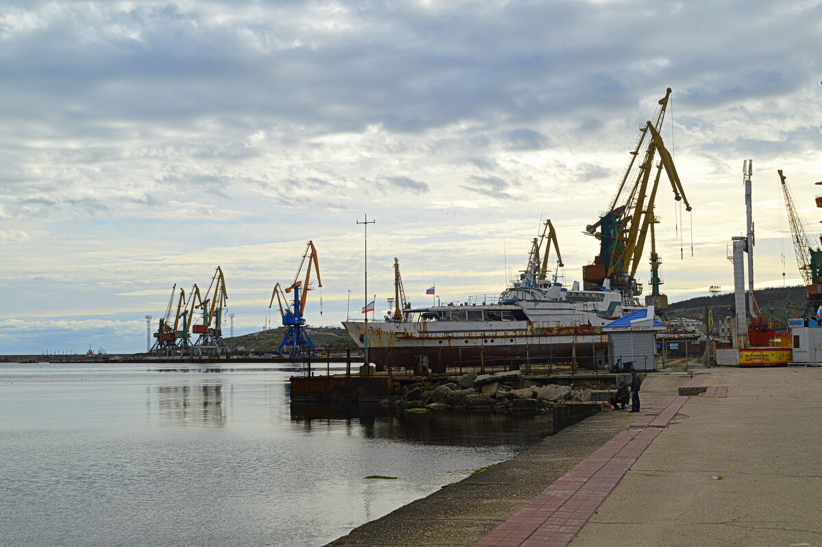 Феодосия - город портовый - Татьяна Лютаева Феодосия - город портовый - Татьяна Лютаева