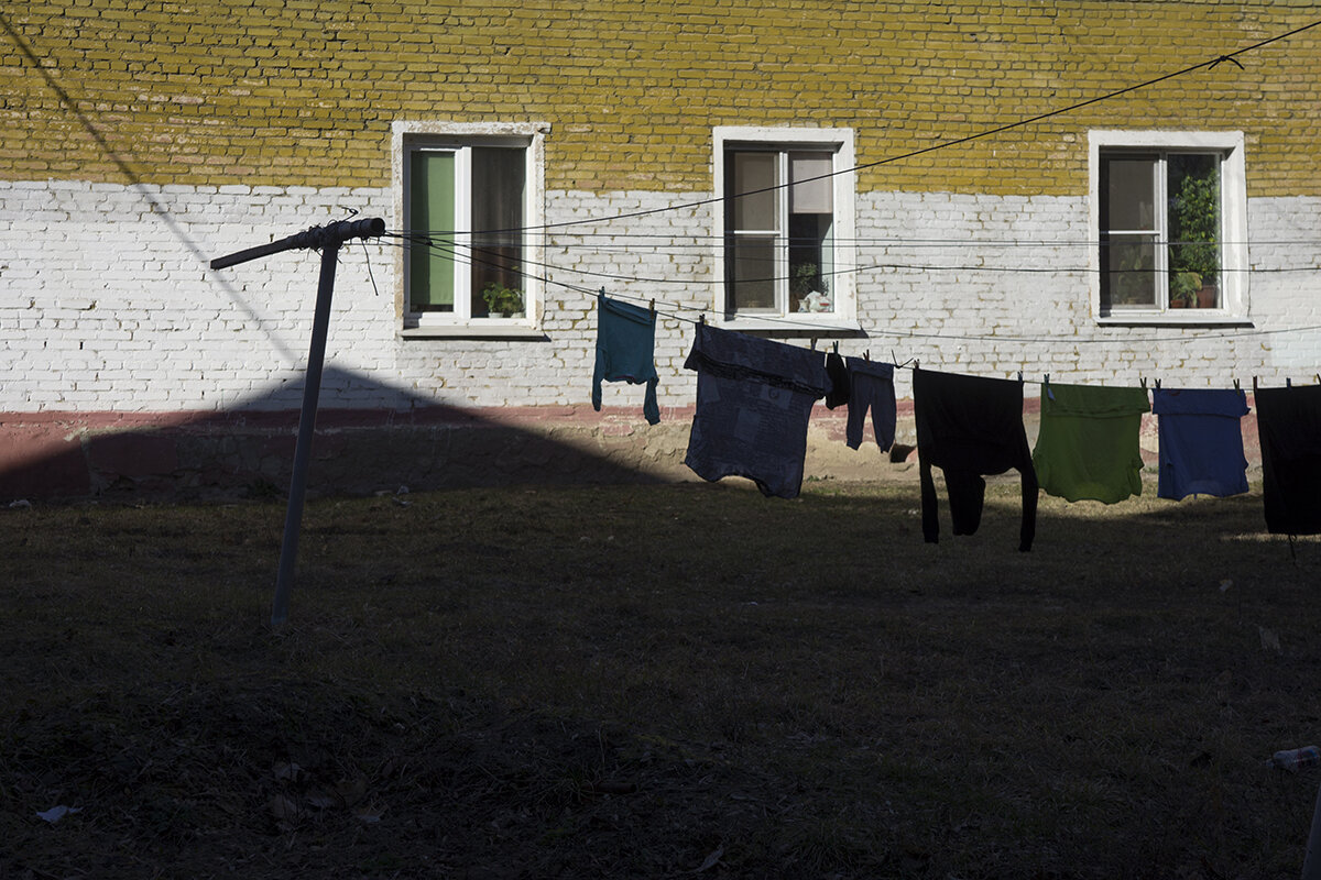 Весна в городке  2025 - Владимир Носов