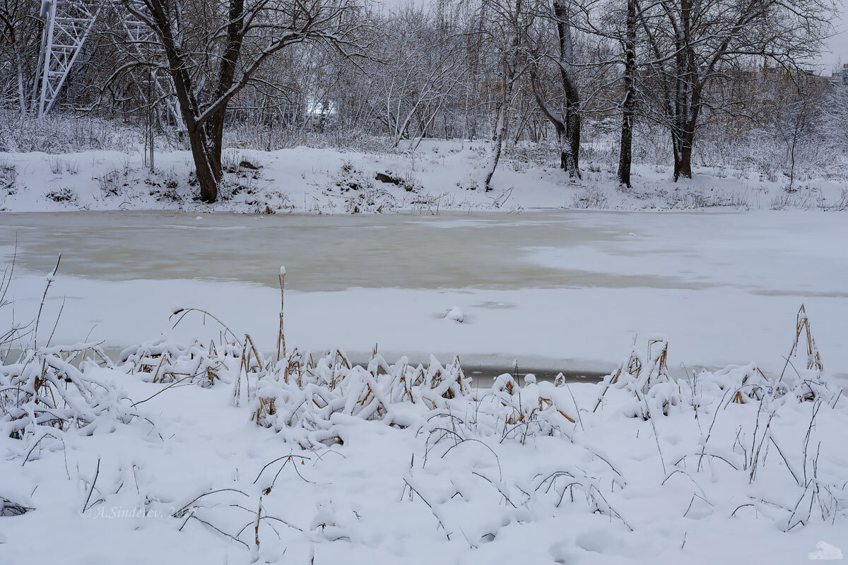 Замёрзшая река - Александр Синдерёв
