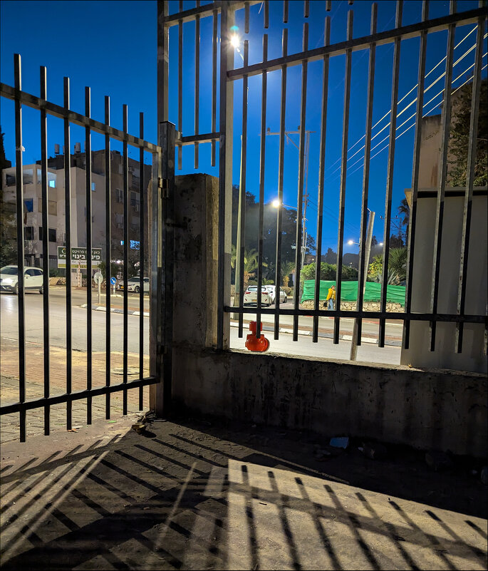 Совсем раннее утро - Валерий Готлиб Совсем раннее утро - Валерий Готлиб