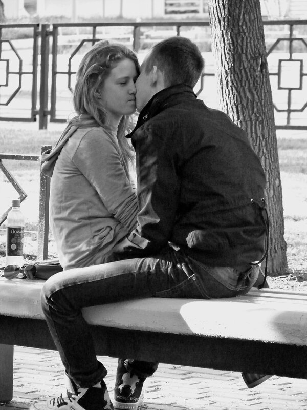 ... а затем поцеловал - Наталья Rosenwasser