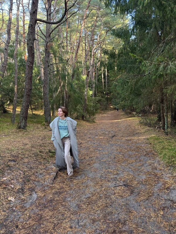 Спешит - Ирэн Спешит - Ирэн