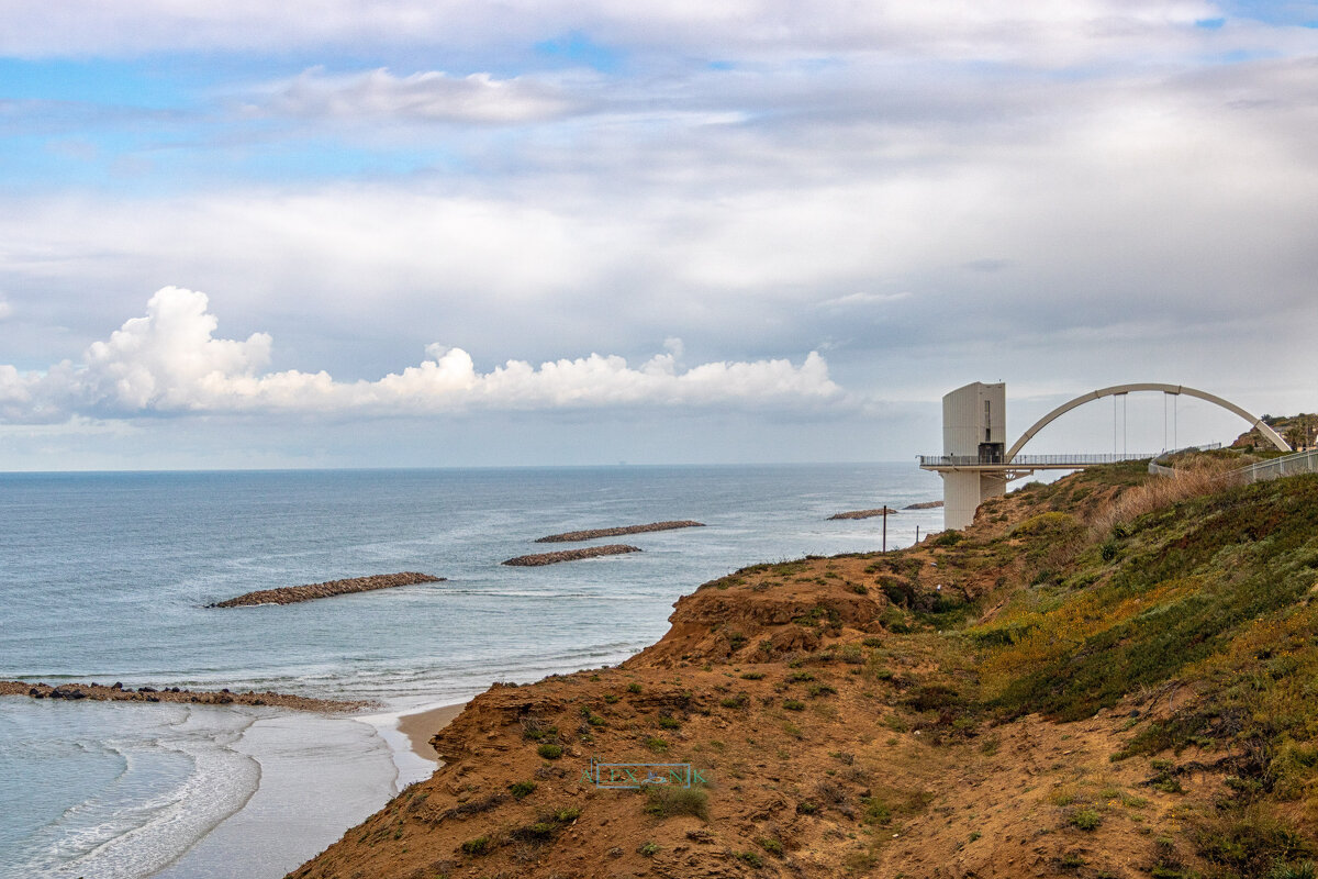 Волноломы. - Argaman Табашник