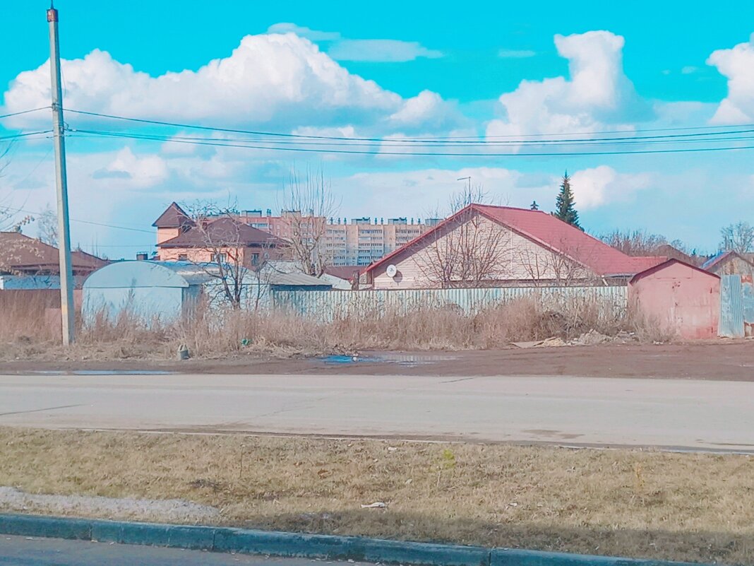 Жилые дома, около многоквартирных домов. - Игорь Солдаткин