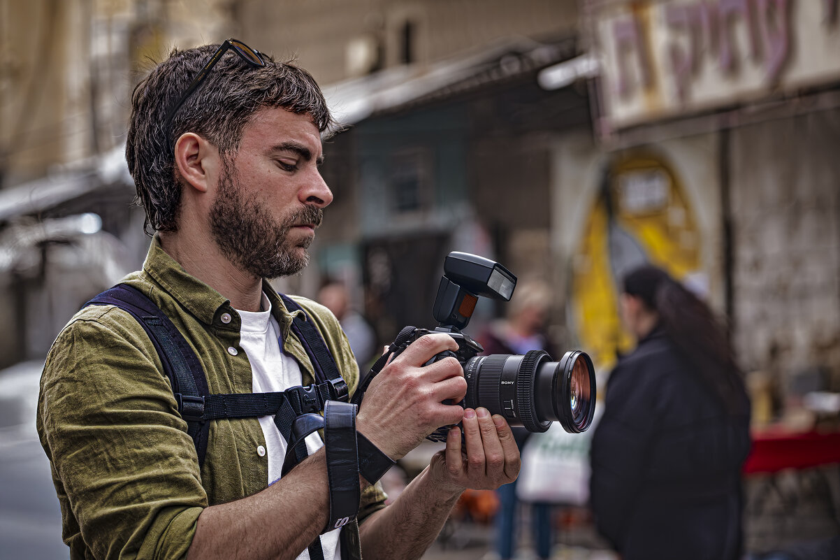 Sony-A - Shmual & Vika Retro