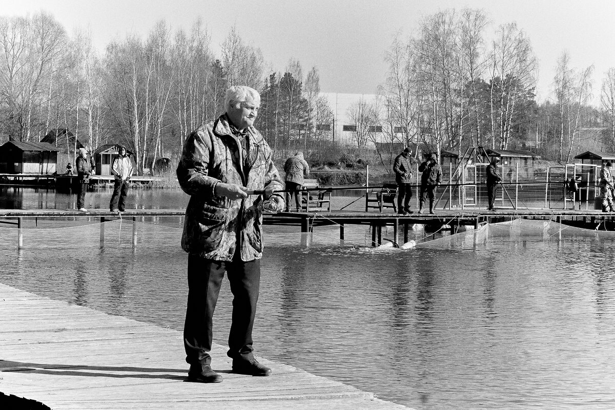 Здесь рыбаков больше чем рыбы... - emelka2 Здесь рыбаков больше чем рыбы... - emelka2