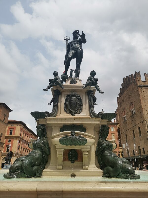 Fontana di Nettuno - Юлiя :)) Fontana di Nettuno - Юлiя :))