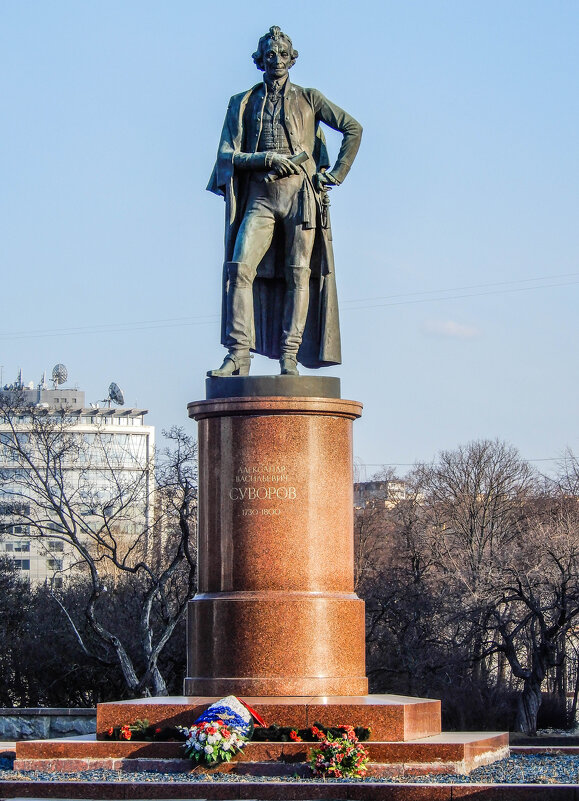 памятник Суворову - Сергей Лындин памятник Суворову - Сергей Лындин