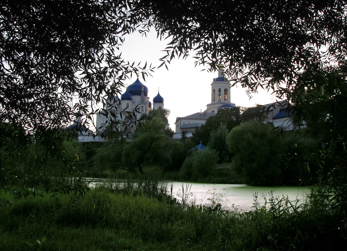 Боголюбский монастырь и Монастырский пруд - Александр Ильчевский 