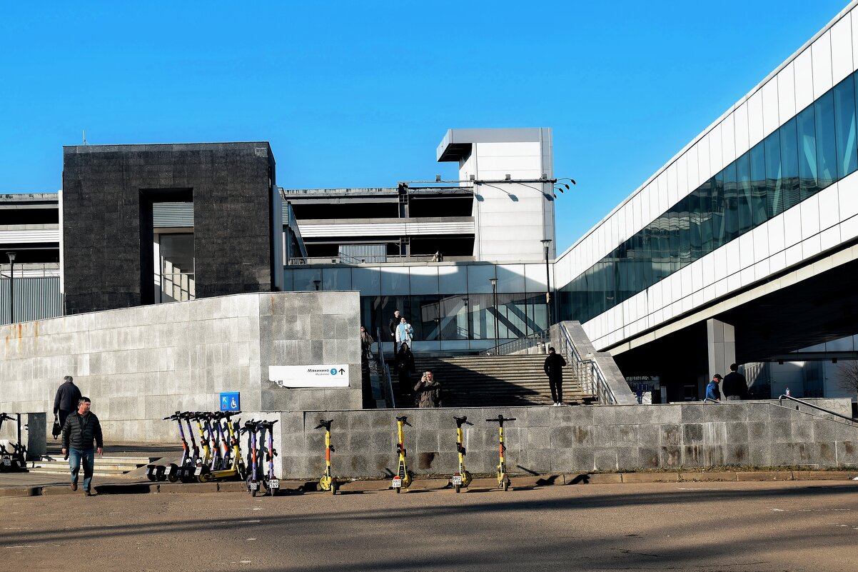 Станция метро «Мякинино» - Татьяна Помогалова Станция метро «Мякинино» - Татьяна Помогалова