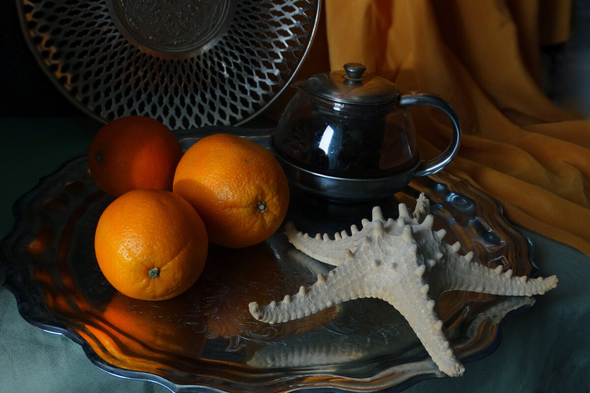 Натюрморт на подносе - Елена Макарова Натюрморт на подносе - Елена Макарова