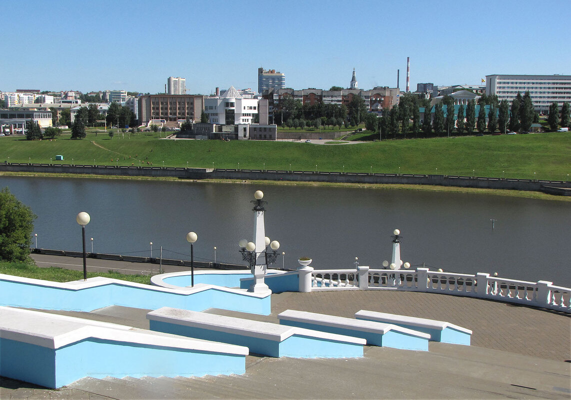 Вид со смотровой площадки на Чебоксарский залив - Александр Ильчевский 