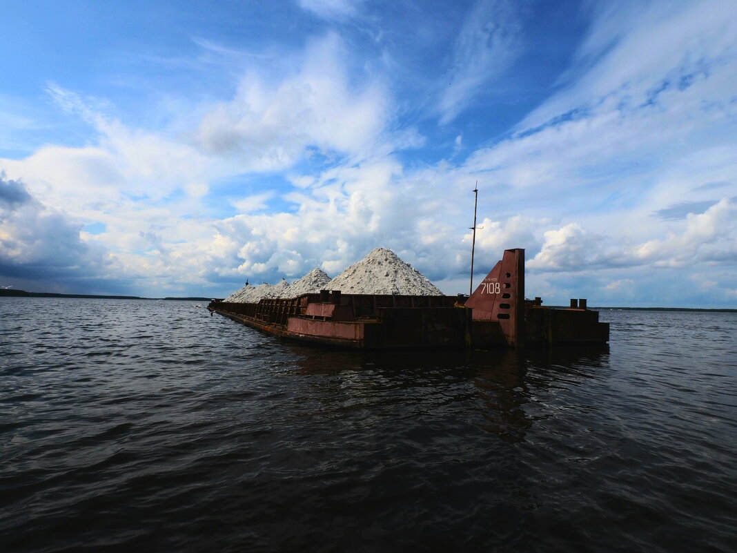 Одинокая баржа - Юля Сrane Одинокая баржа - Юля Сrane