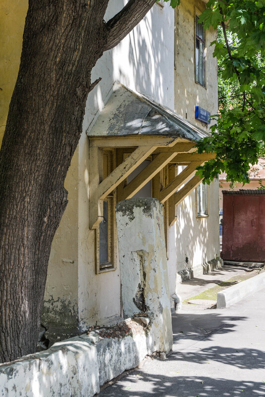 Хлебный переулок, 24 - Сергей Лындин Хлебный переулок, 24 - Сергей Лындин