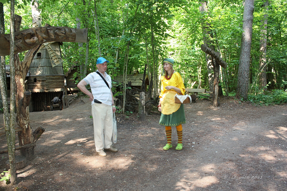 Случайная встреча... с Зелёной шапочкой. - Liudmila LLF Случайная встреча... с Зелёной шапочкой. - Liudmila LLF