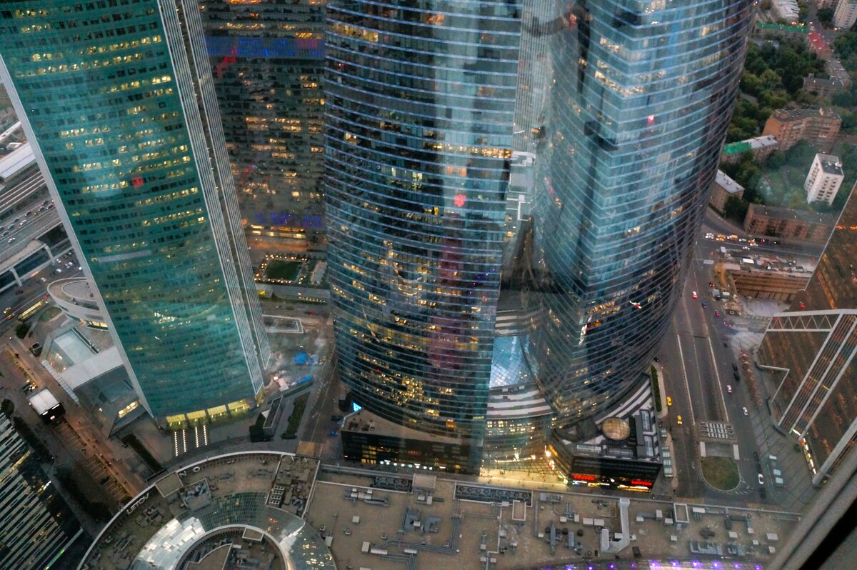 Вид из окна... День... - Алёна Савина