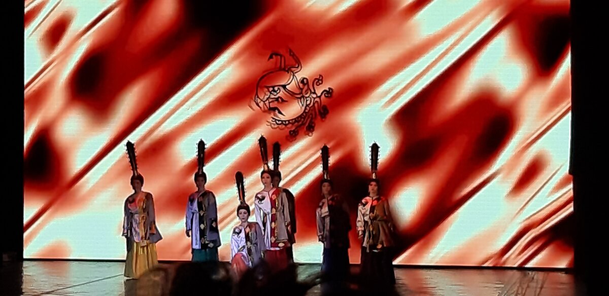 Вечер концерт Алтайского народного танца и горлового пения - Ольга 