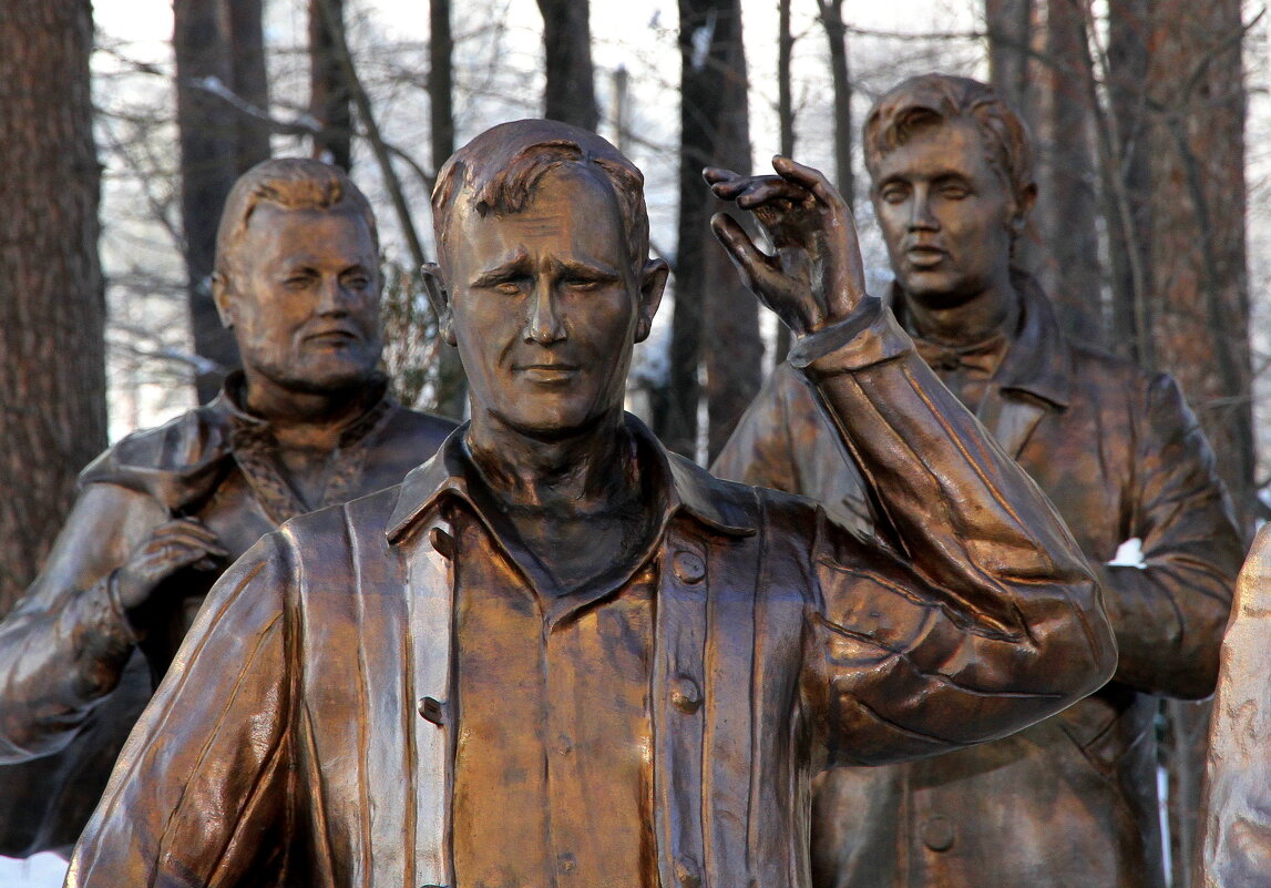 Знакомые лица - Vlad Сергиевич Знакомые лица - Vlad Сергиевич